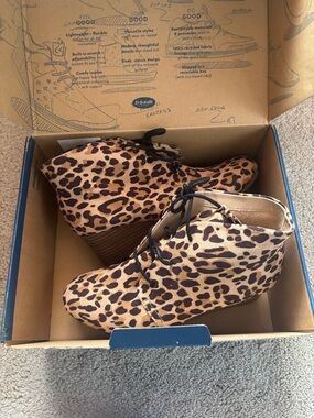 Dr. Scholl's Leopard Lace-Up Wedge Ankle Boots - Brown/Tan